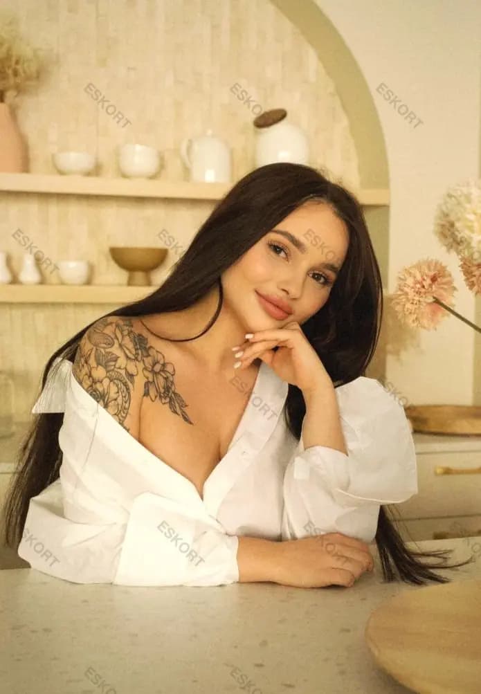 Аня