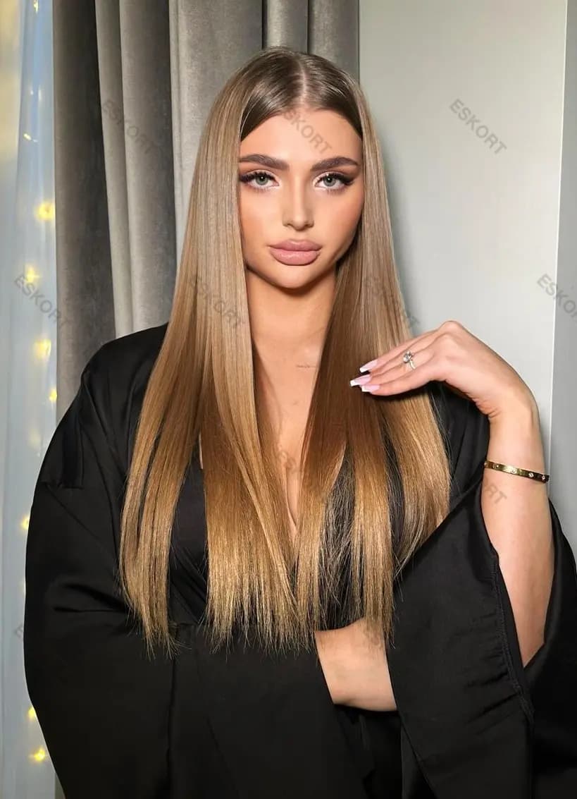 Полина